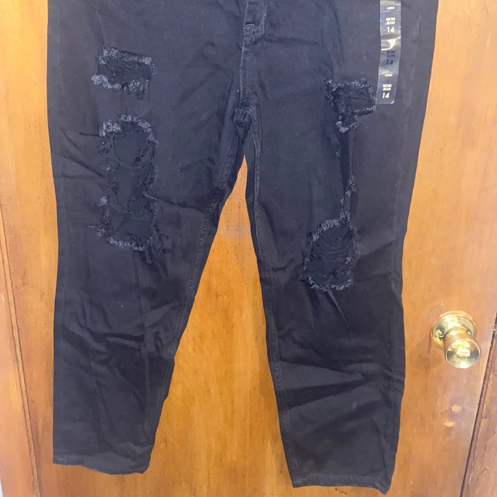 NWT Black Ripped Mom Jean